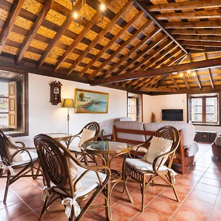 维拉德拉霍亚乡村旅馆 圣米格尔德阿沃纳